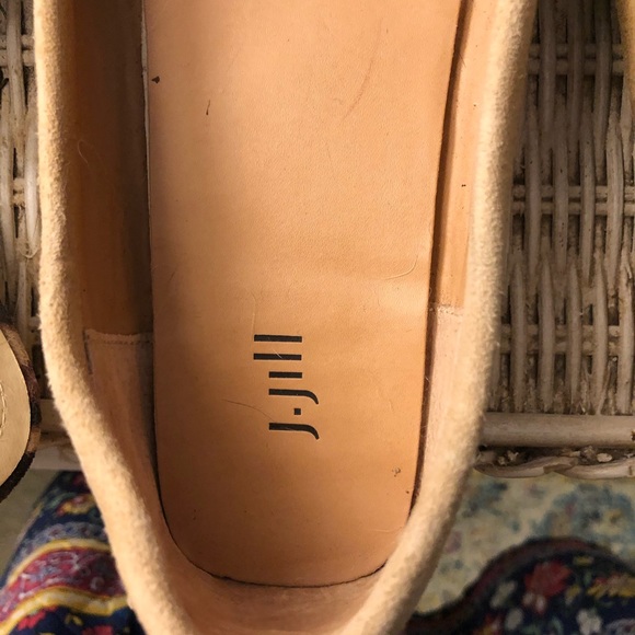 2 pairs of sz 8 casual shoes.. great condition - Picture 6 of 9